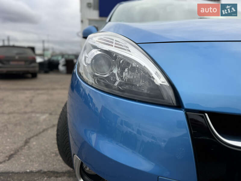 Мінівен Renault Scenic 2012 в Києві