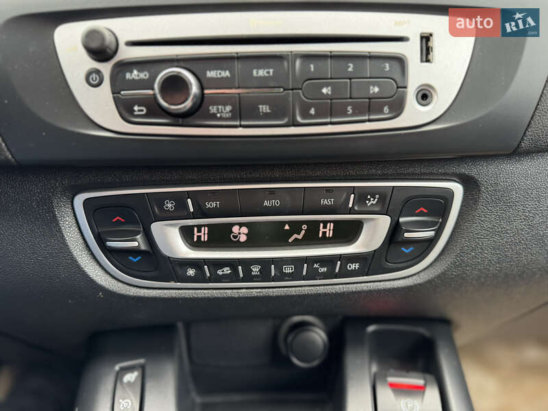 Мінівен Renault Scenic 2012 в Києві