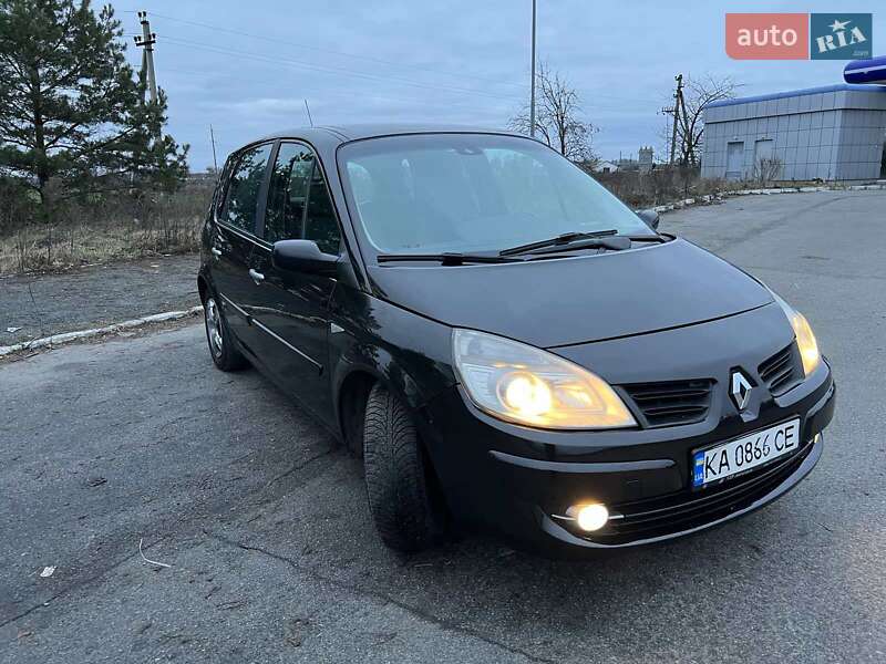 Минивэн Renault Scenic 2009 в Мене