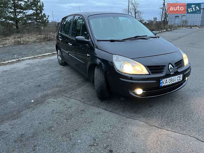 Минивэн Renault Scenic 2009 в Мене