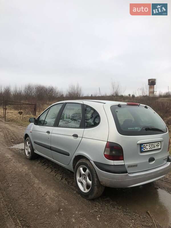 Мінівен Renault Scenic 2001 в Перемишлянах