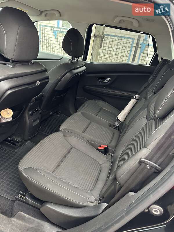 Мінівен Renault Scenic 2017 в Корюківці