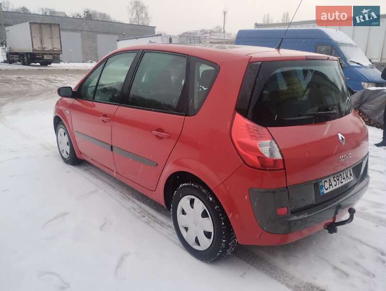 Минивэн Renault Scenic 2007 в Каневе