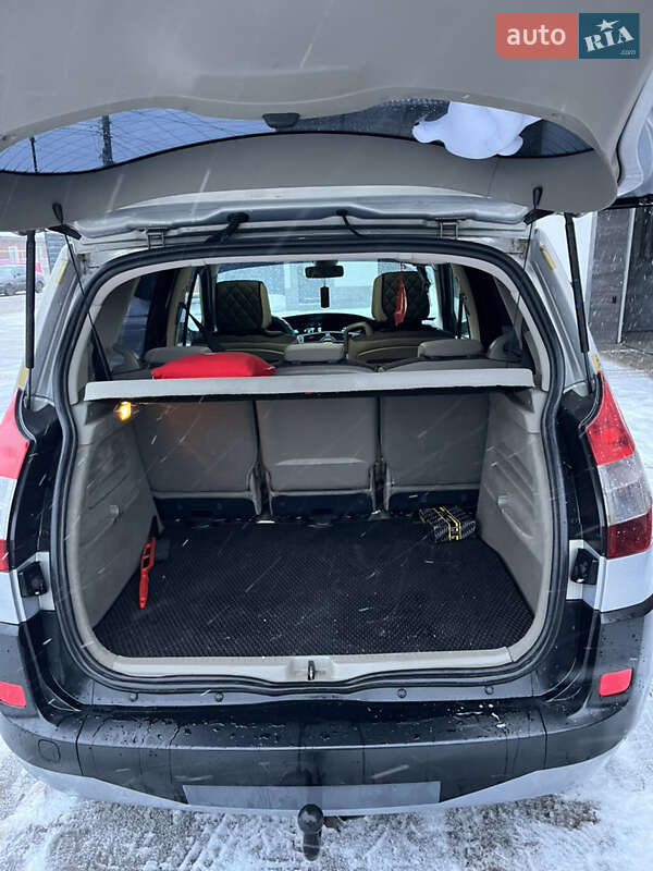 Мінівен Renault Scenic 2005 в Овручі