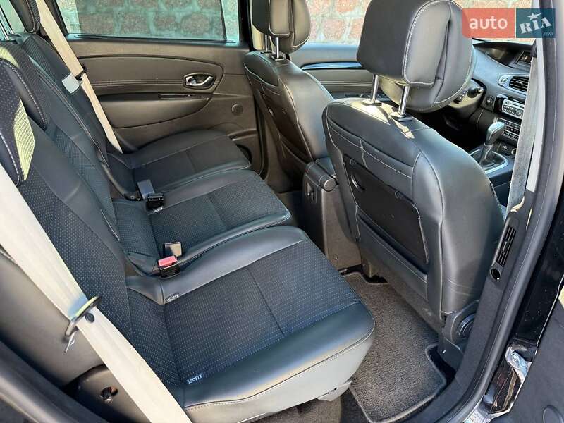 Минивэн Renault Scenic 2011 в Кропивницком