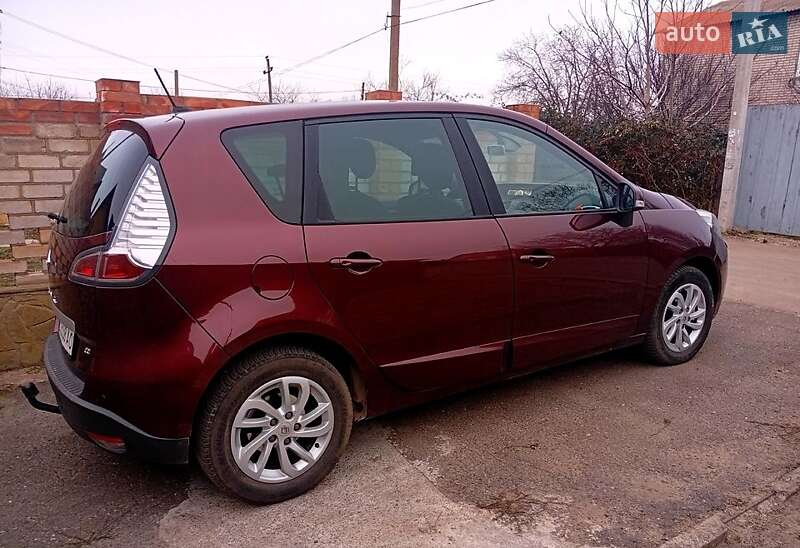 Мінівен Renault Scenic 2014 в Кривому Розі