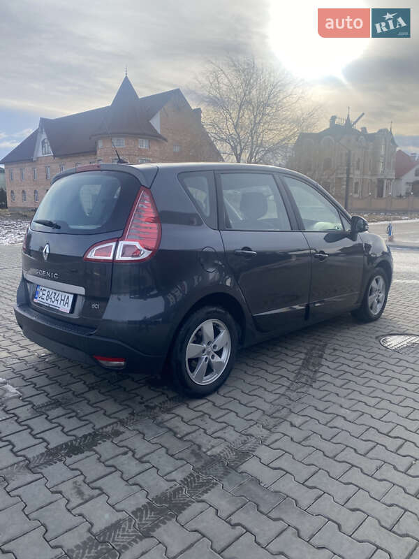 Мінівен Renault Scenic 2010 в Чернівцях