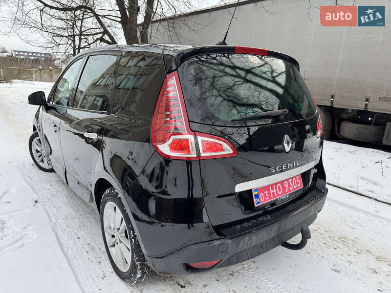 Минивэн Renault Scenic 2011 в Луцке