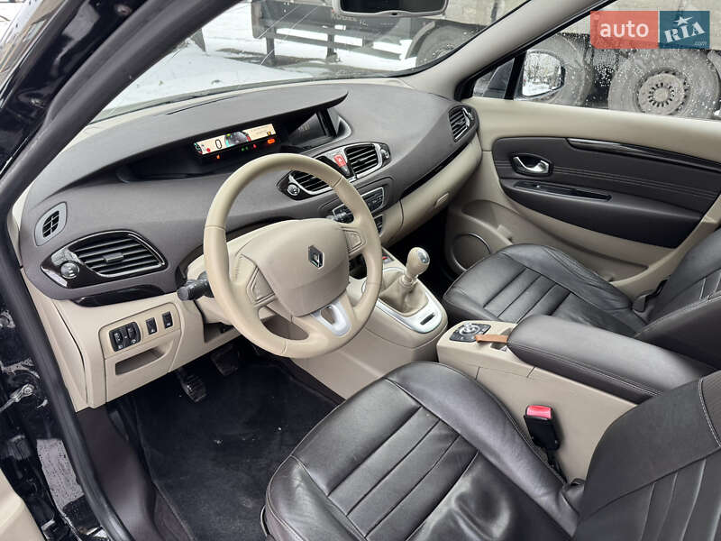 Минивэн Renault Scenic 2011 в Луцке