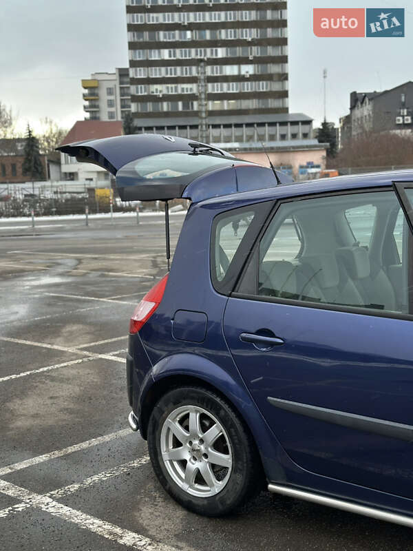 Мінівен Renault Scenic 2004 в Івано-Франківську