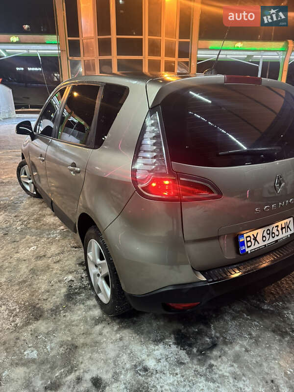 Універсал Renault Scenic 2012 в Хмельницькому
