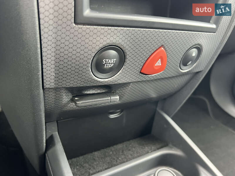 Мінівен Renault Scenic 2005 в Миколаєві