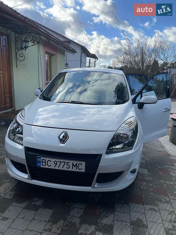 Мінівен Renault Scenic 2010 в Львові