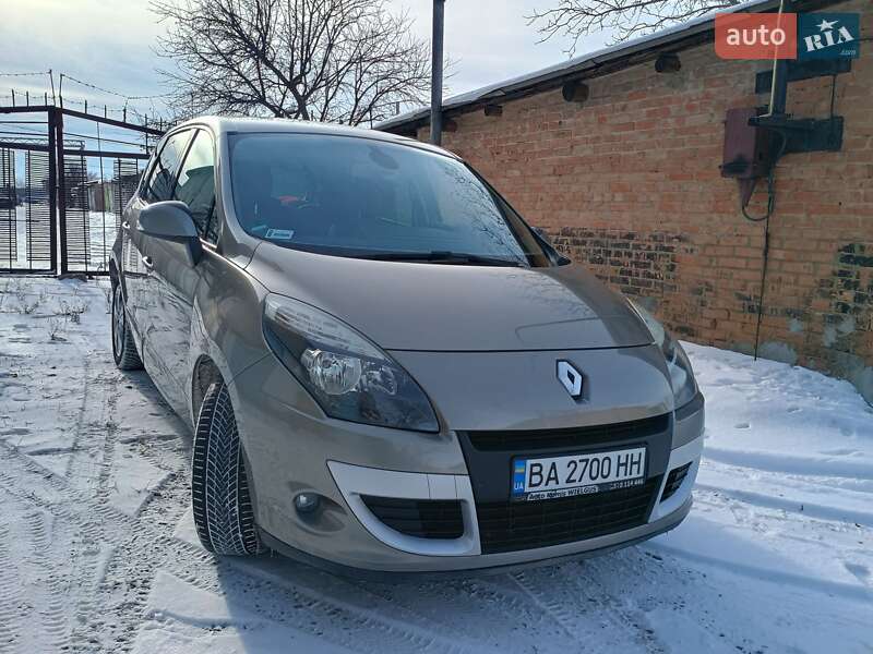 Минивэн Renault Scenic 2010 в Кропивницком