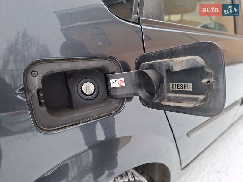 Минивэн Renault Scenic 2007 в Барышевке фото 13 Минивэн Renault Scenic 2007 в Барышевке