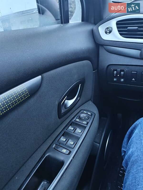 Мінівен Renault Scenic 2009 в Лубнах фото 2 Мінівен Renault Scenic 2009 в Лубнах