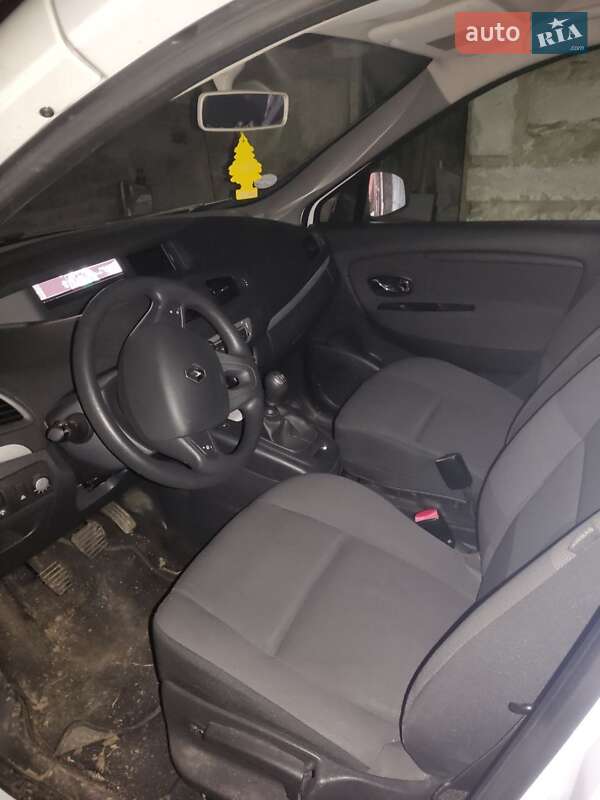 Минивэн Renault Scenic 2011 в Сумах фото 16 Минивэн Renault Scenic 2011 в Сумах
