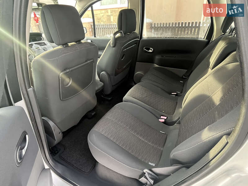 Минивэн Renault Scenic 2006 в Черновцах