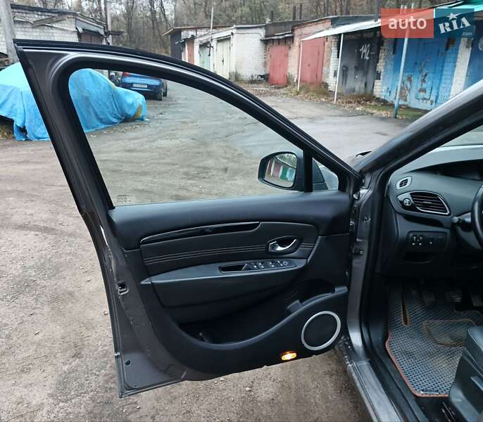 Минивэн Renault Scenic 2011 в Чернигове