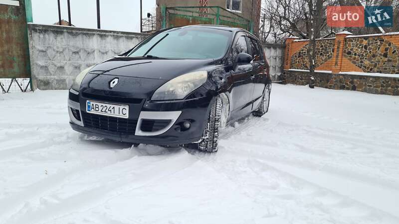Минивэн Renault Scenic 2011 в Бершади