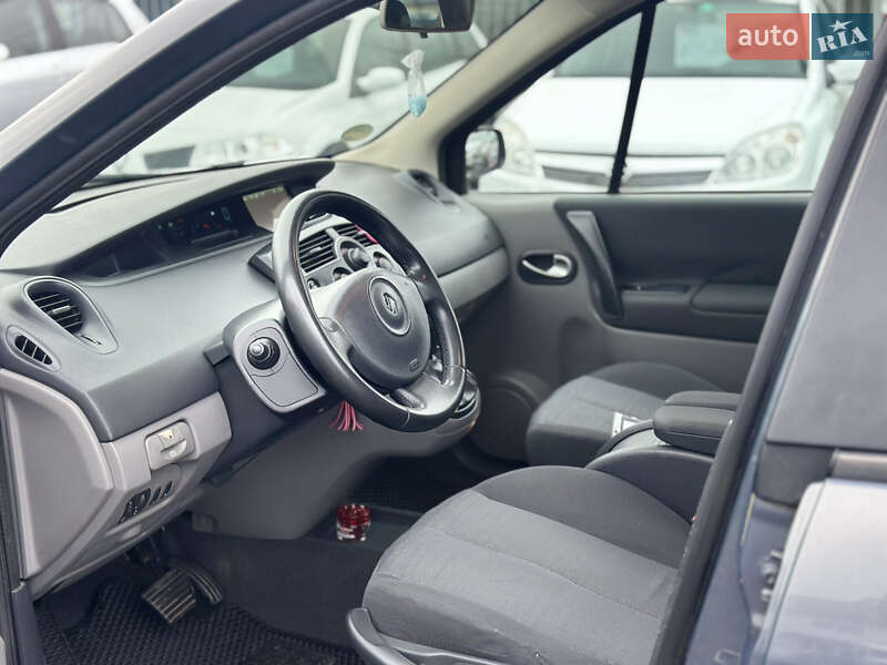 Минивэн Renault Scenic 2006 в Староконстантинове