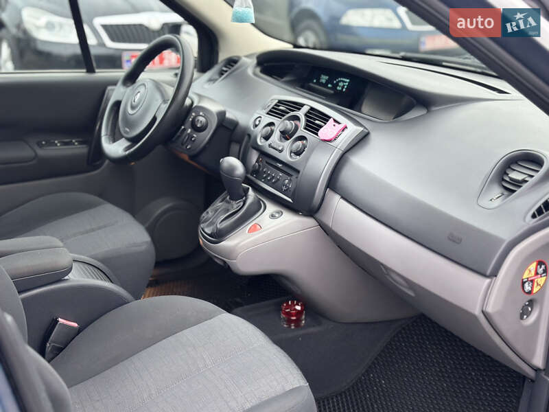 Минивэн Renault Scenic 2006 в Староконстантинове