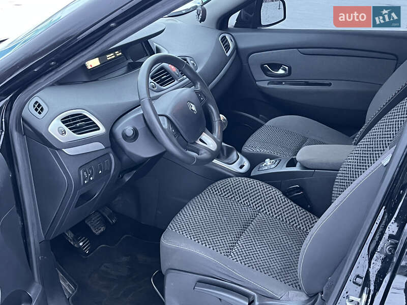 Минивэн Renault Scenic 2011 в Черкассах