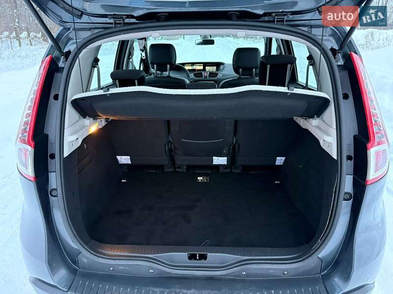 Минивэн Renault Scenic 2011 в Киверцах