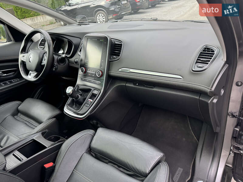 Минивэн Renault Scenic 2016 в Хмельницком