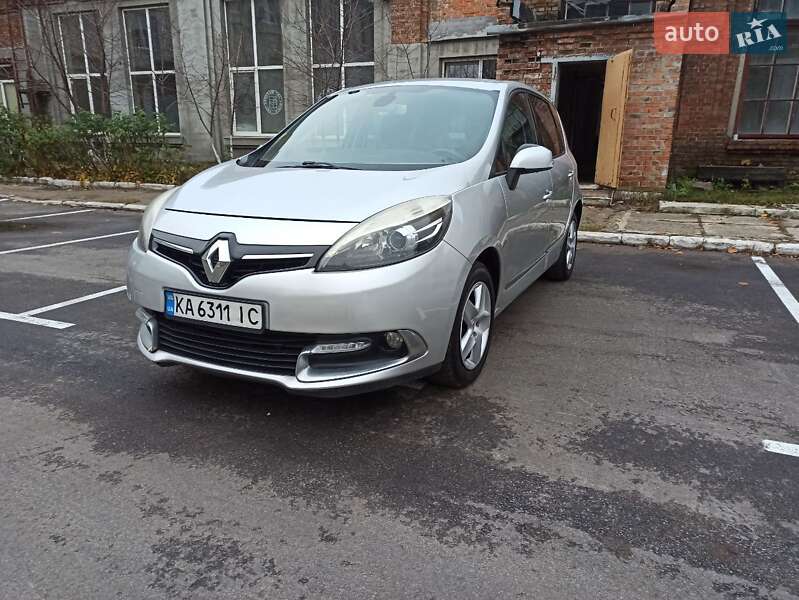 Минивэн Renault Scenic 2015 в Киеве