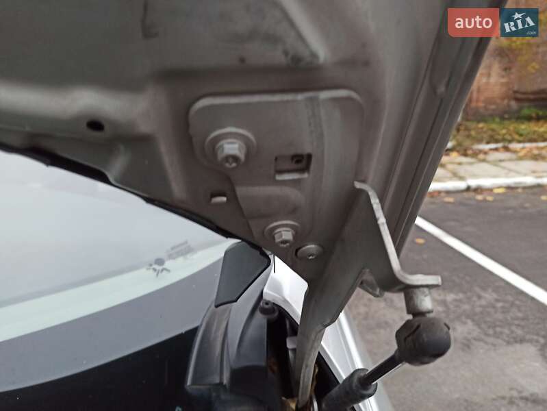 Минивэн Renault Scenic 2015 в Киеве