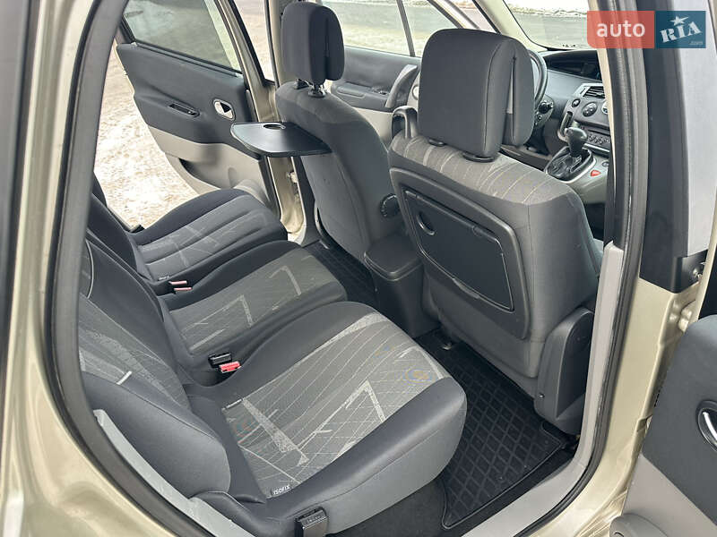 Минивэн Renault Scenic 2006 в Виннице