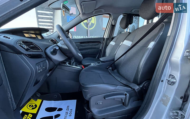 Минивэн Renault Scenic 2011 в Стрые фото 10 Минивэн Renault Scenic 2011 в Стрые