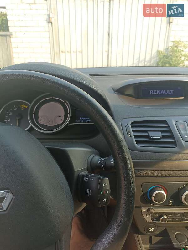 Минивэн Renault Scenic 2014 в Харькове