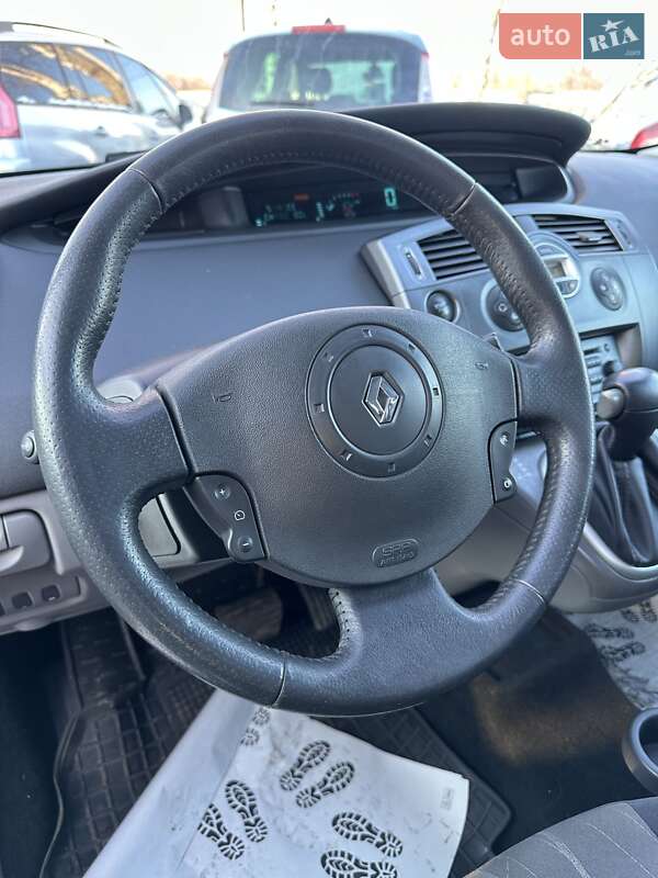 Минивэн Renault Scenic 2004 в Смеле