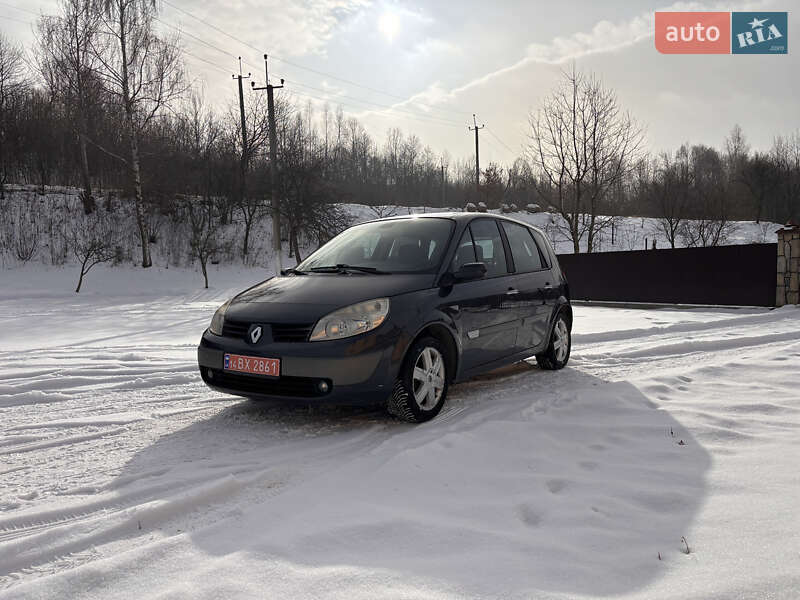 Минивэн Renault Scenic 2005 в Надворной