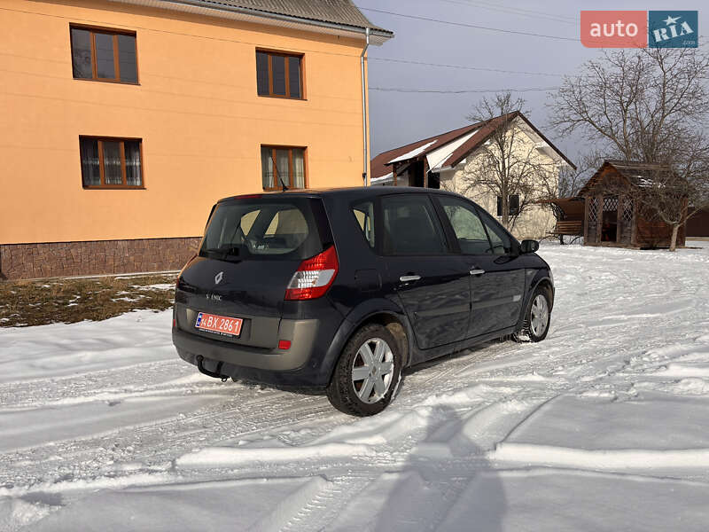 Минивэн Renault Scenic 2005 в Надворной