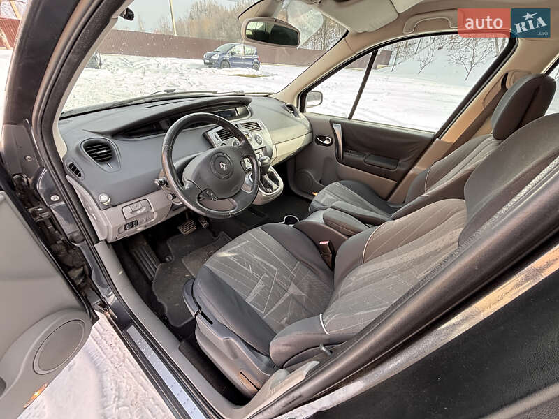 Минивэн Renault Scenic 2005 в Надворной