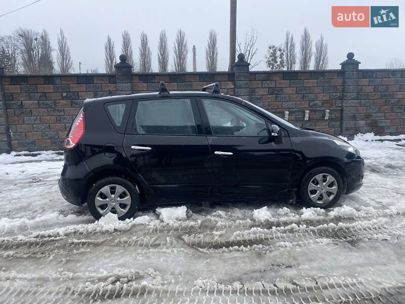 Минивэн Renault Scenic 2011 в Ровно фото 9 Минивэн Renault Scenic 2011 в Ровно