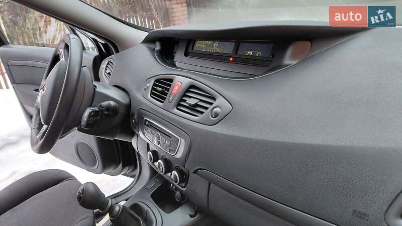 Минивэн Renault Scenic 2010 в Луцке фото 31 Минивэн Renault Scenic 2010 в Луцке