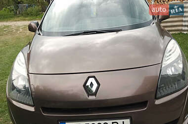 Минивэн Renault Scenic 2011 в Черновцах