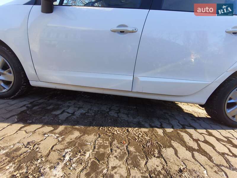 Минивэн Renault Scenic 2011 в Луцке