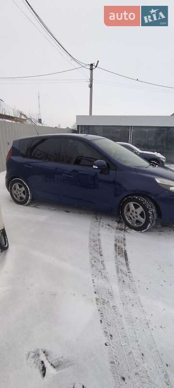 Минивэн Renault Scenic 2011 в Луцке