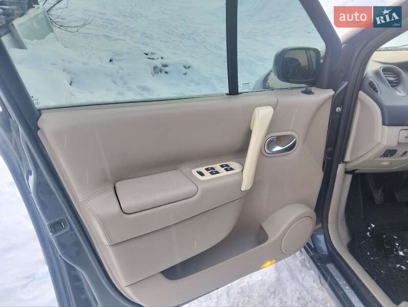 Минивэн Renault Scenic 2006 в Луцке