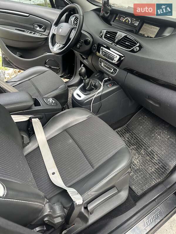 Минивэн Renault Scenic 2012 в Днепре