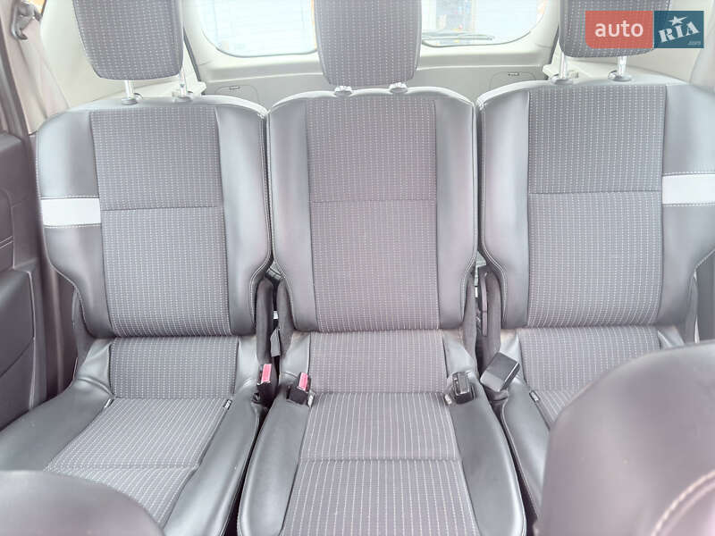 Минивэн Renault Scenic 2012 в Ромнах