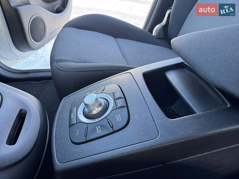 Минивэн Renault Scenic 2015 в Виннице