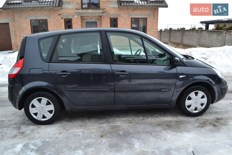 Минивэн Renault Scenic 2006 в Ровно