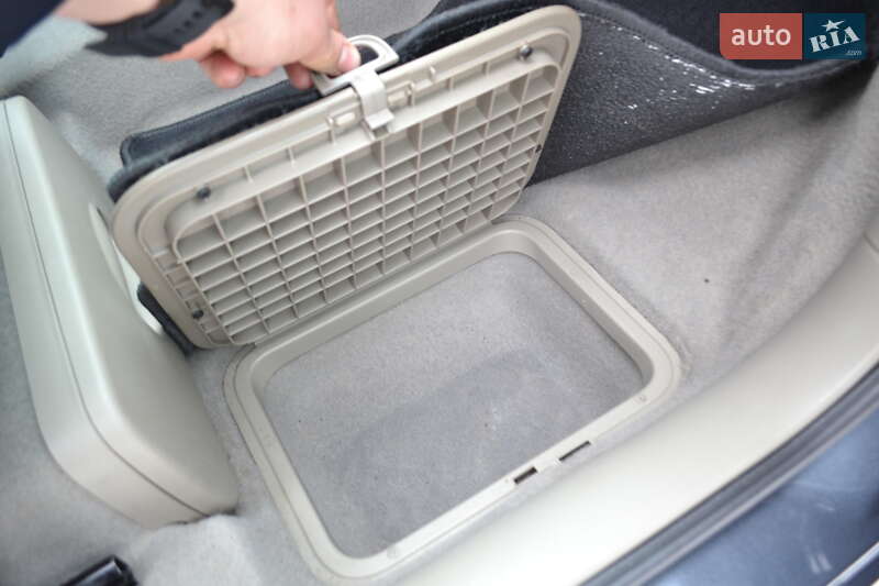 Минивэн Renault Scenic 2006 в Ровно