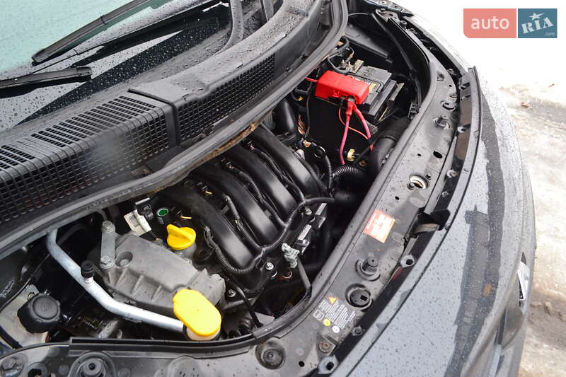 Минивэн Renault Scenic 2006 в Ровно